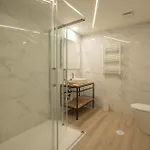 Halo Uno Apartment