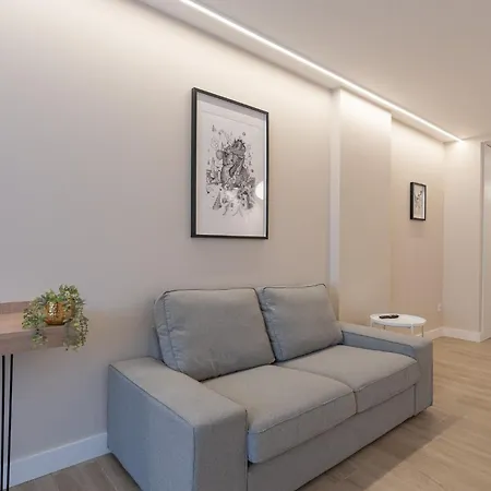 Halo Uno Apartament *