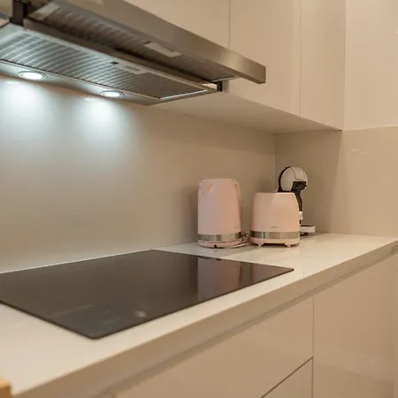 Apartman Halo Uno *
