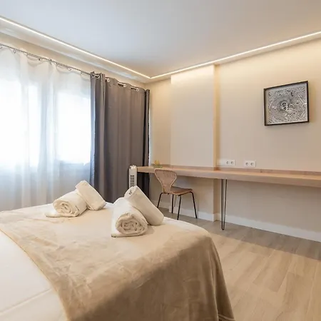 Halo Uno Apartman *